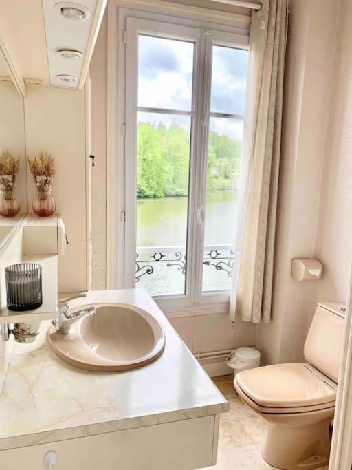 Maison De Charme Avec Vue Sur Chateau Pierrefonds Luaran gambar